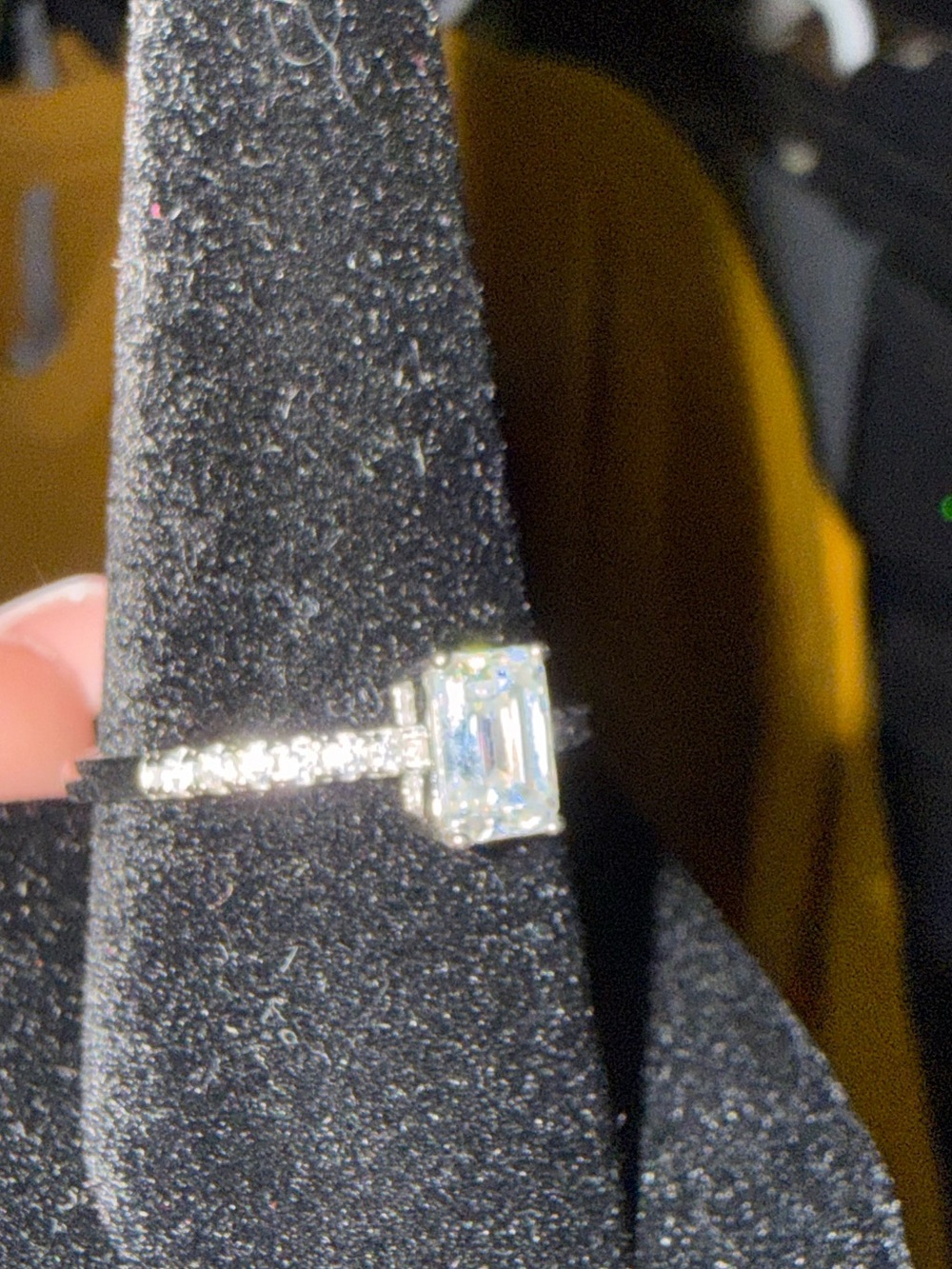 Moissanite (S925) 1.0 ct retail $399.00
